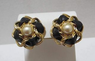 Vtg Joan Rivers Gold Tone Black Leather White Faux Pearl Clip Earrings