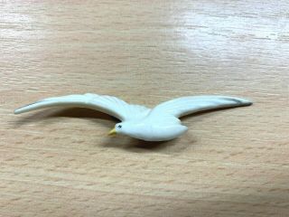 Vintage Seagull 1 " - Long Resin Brooch
