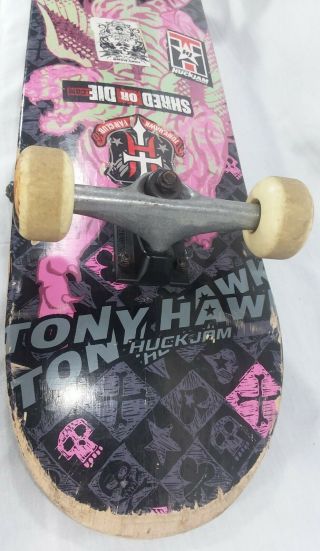 Vintage Tony Hawk Huck Jam Series 31 Inch Skateboard Skull Spade Jolly Roger