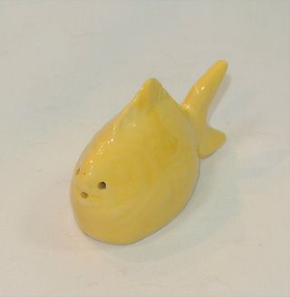 Vintage CHICKEN OF THE SEA Tuna Salt or Pepper Shaker S&P Yellow Bauer Pottery 2