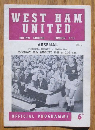Vintage 1966 Arsenal Vs West Ham United Soccer Football Program,  Bobby Moore