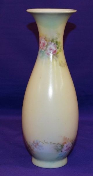 GORGEOUS VINTAGE HAND PAINTED CHINA FLOWER VASE WITH PINK ROSES BLUE ACCENTS 5