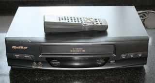 Quasar Vhq - 40m Vhs Video Player And Vcr Video Cassette Recorder With Remote