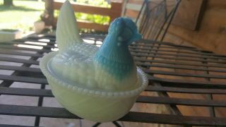 Vintage Westmoreland 2 Hen On Nest - Milk Glass With Blue Head