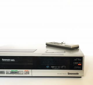 Panasonic Omnivision PV - 1340 Vintage Video Cassette VHS VCR Player W Remote 3
