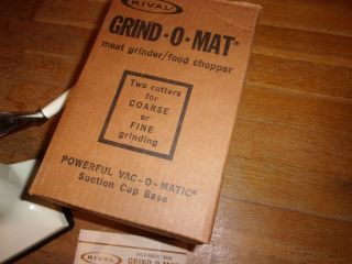 VINTAGE RIVAL Grind - O - Mat Meat Grinder/Food Chopper 4