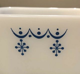 Vintage PYREX Snowflake Blue Garland Refrigerator Dish 501 B 1 - 1/2 Cups 4