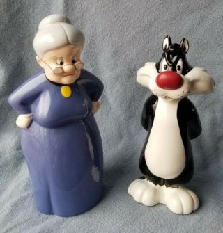 Vintage Looney Tunes Sylvester With Tweety & Granny Salt & Pepper Shakers