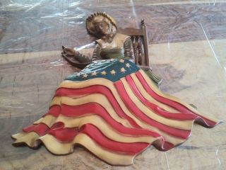 Vintage 1970 Sexton Betsy Ross Metal Wall Hanging 14” X 15”