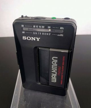 Vtg Sony Walkman Wm - F2015 Stereo Cassette Player Fm - Am Portable Radio Retro