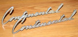 2 Vintage Lincoln Continental Car Auto Emblems Name Plates
