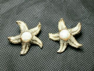 Vintage Very Large Starfish Clip On Earrings,  Goldtone And Enamel With Faux Mop