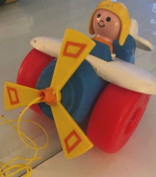 Vtg 1980 Fisher Price Little People Clicking Airplane Pull Toy W/pilot