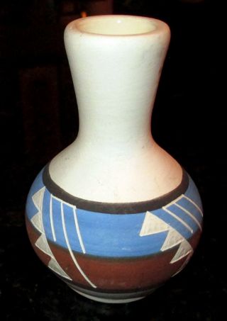 Vintage Art Pottery Sioux Vase Signed J Short Bull Native American Sprc S.  D.