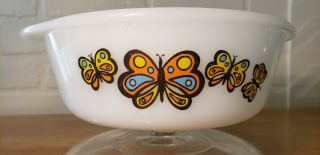 Vintage Glasbake Ovenware Usa 2600 1 - 1/2 Qt.  Butterflies Casserole With Lid
