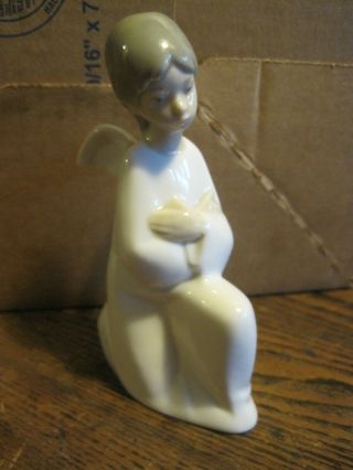Vtg Nao By Lladro Girl Angel W/crossed Arms/kneeling - No Box Made In Spain