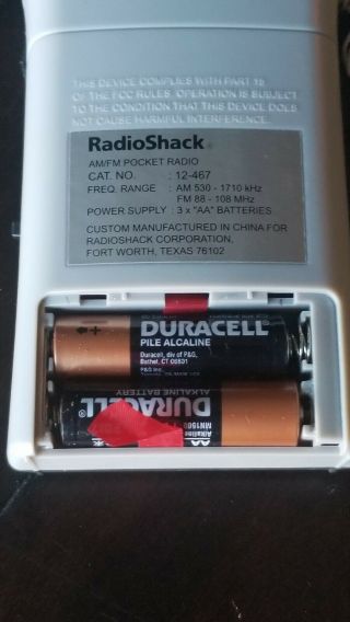 Radio Shack 12 - 467 AM/FM Pocket Radio Earphone Jack,  Battery Powered, 5