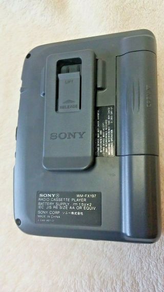 Sony Walkman Casette Player AM/FM Radio WM - FX197 - Great 2