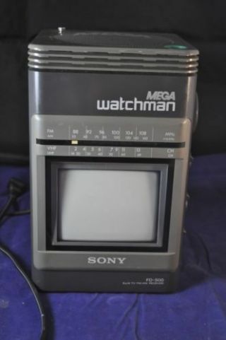 Vintage 1989 Sony Mega Watchman Fd - 500 Black & White Tv Uhf Vhf & Radio Am Fm