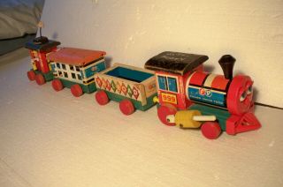 Vintage 1963 Fisher Price 999 Huffy Puffy 4 Pc Wooden Pull Toy Train Set USA 5
