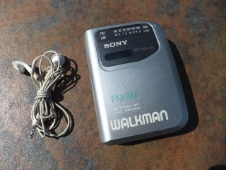 Vintage Sony Walkman AM FM Cassette Player WM - FX141 W/ Earbuds - 2