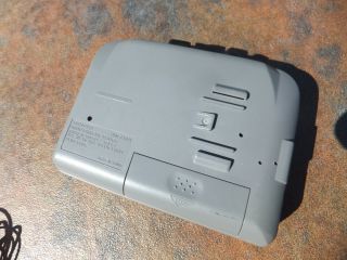 Vintage Sony Walkman AM FM Cassette Player WM - FX141 W/ Earbuds - 3