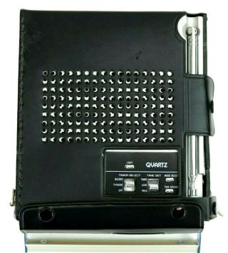 Vintage Sanyo Model No TMP2100 AM FM Quartz Clock Radio TV 3