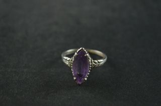 Vintage Sterling Silver Decorative Purple Stone Oval Ring - 3g