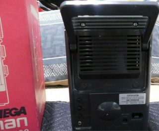Vintage Sony Mega Watchman FD - 500 B&W TV Am/Fm Receiver 3