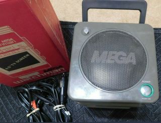 Vintage Sony Mega Watchman FD - 500 B&W TV Am/Fm Receiver 7