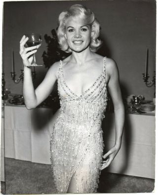 Carroll Baker World - Exclusive 54 - Year - Old 8x10 " Dated Vintage Photo