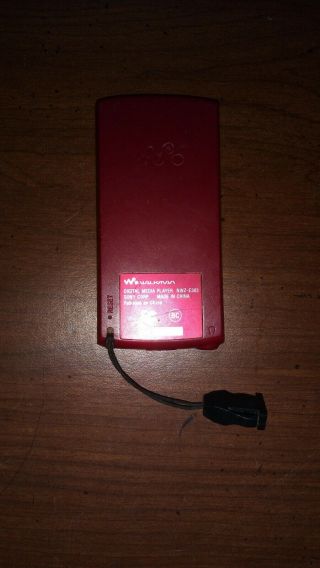 Sony NWZE383 4 GB Walkman MP3 Video Player 4GB RED and LIFE 2