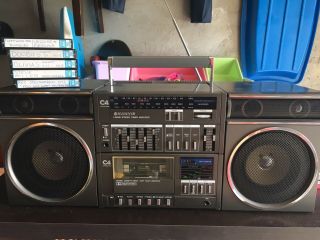 Sanyo C4 Boombox Vintage Am/ Fm Radio With 5 Maxell Mx 90 Cassettes See Pictures