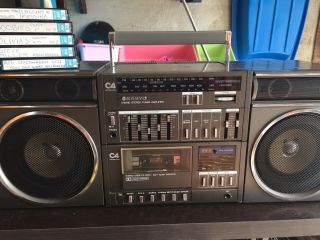 Sanyo C4 Boombox Vintage Am/ Fm Radio With 5 Maxell MX 90 Cassettes See Pictures 2
