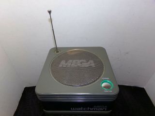 Sony FD - 500 Mega Watchman Black & White TV FM/AM Radio Receiver GREAT 3