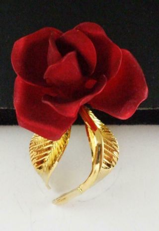 Lovely Vintage Cerrito 3 - D Red Metallic & Gold Tone Rose Flower Pin Brooch