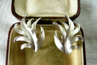Vintage Jewellery Signed Trifari Silver Leaf Earrings Clip On