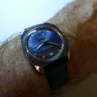 Mens Vintage Cronel 17 Jewels,  Blue Dial,  Date,  Great Order And