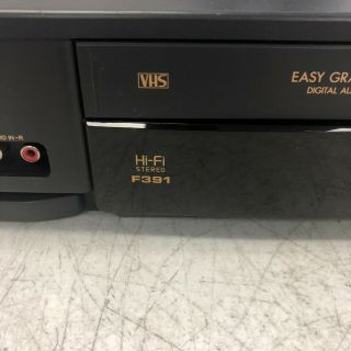 Hitachi VT - F391A Video Cassette VHS Recorder Hi - Fi Stereo No Remote 2