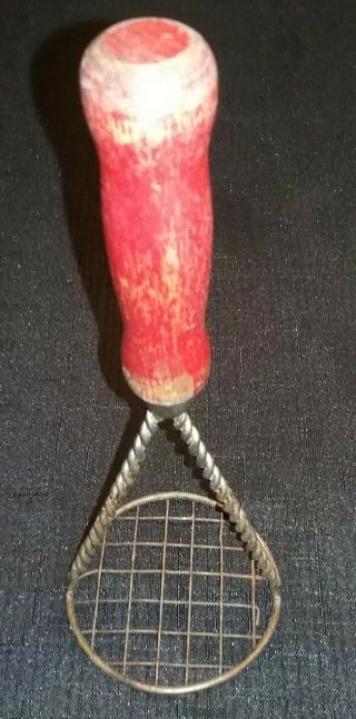 Vintage Potato Masher Wood Red Handle Round Twisted Wire Mesh 9 " Farmhouse Usa