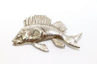 A Fine Large Vintage Sterling Silver 925 Engraved Fish Brooch 13206