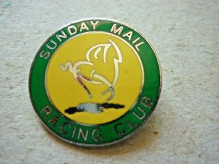 TWO VINTAGE HORSE RACING BADGES SUTCLIFFE TRAINER & SUNDAY MAIL RACING CLUB 2
