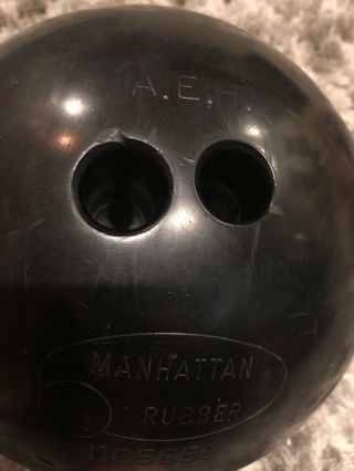 Vintage 1950s Manhattan Rubber 17 lb.  Bowling Ball,  Black,  Drilled 2