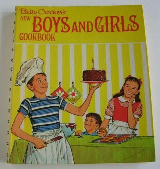 Vintage Betty Crocker Boys And Girls Cookbook 1972,  Golden Press
