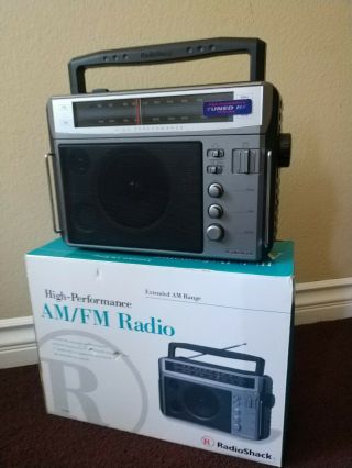 Vintage Radio Shack 12 - 903 Am/fm Portable High Performance Extended Range Read