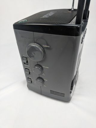 Sony MEGA Watchman FD - 510 Portable B&W TV FM/AM Radio Vintage - 4