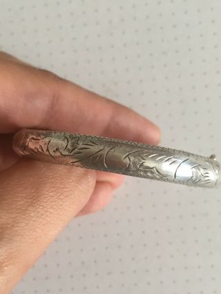 Vintage Solid 925 Sterling Silver Engraved Bangle Bracelet