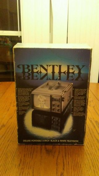 Vintage Bentley Deluxe Portable 5 - Inch Black & White Television Tv Model100c