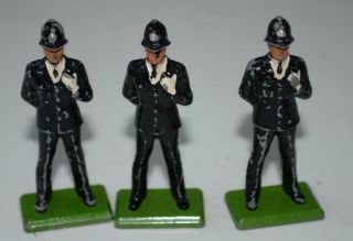Vintage Britains 1:32 - 3 X Policemen / Standing - Suit Scalextric
