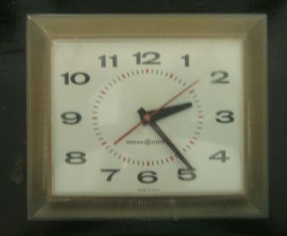 Vintage General Electric Wall Clock Model 2136 Great